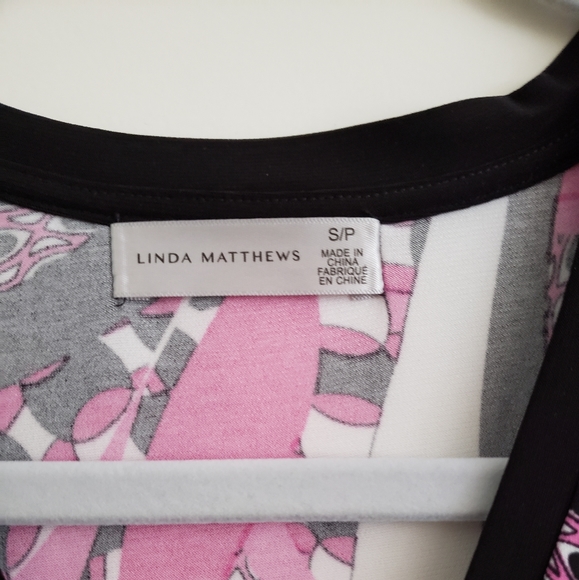 EUC Linda Matthews Sleeveless Zip Front Top,Sz.S/P - Picture 3 of 4